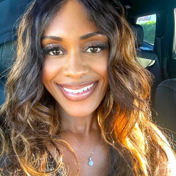 Meet your Posher, Tiffany - Picture 8 of 10